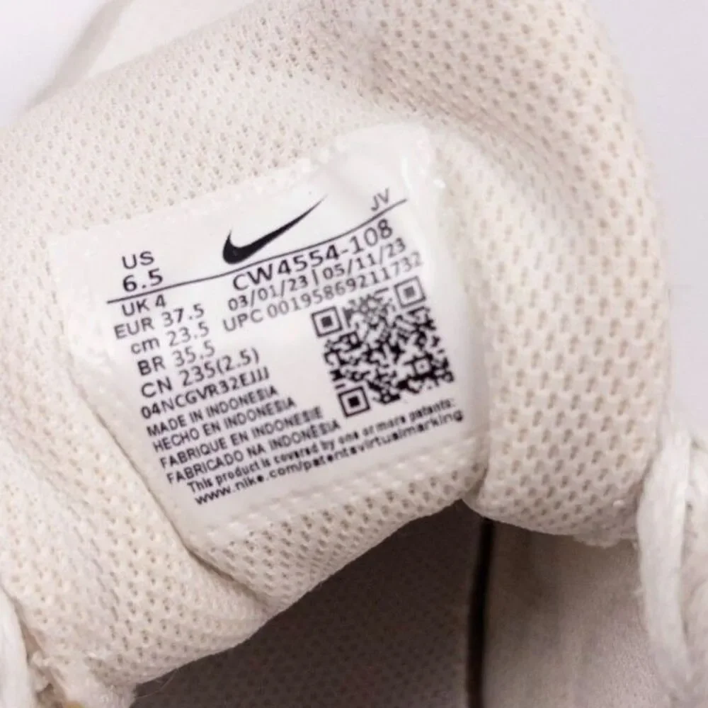 Nike Air Max SC Women's Summit White Sneakers Size 6.5 CW4554-108